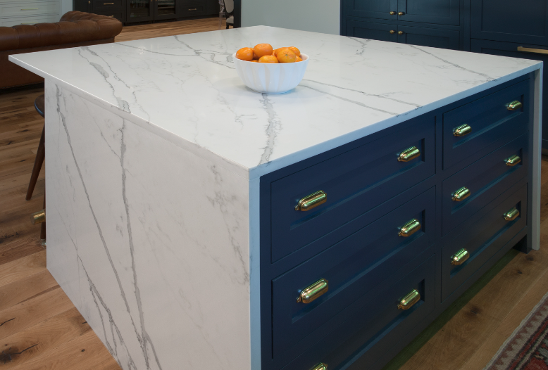 White kitchen quartz countertops Austin Texas by Toor Stone quartz fabricator